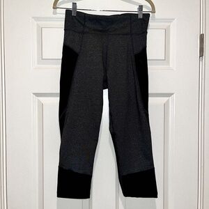 adidas womens workout capri high rise tights 3/4 in grey black size M NWOT